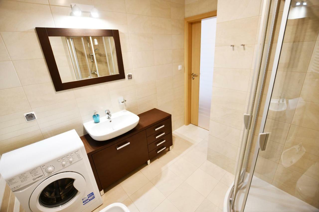 Apartamenty Navigator-Portowa 28 Kolobrzeg Luaran gambar